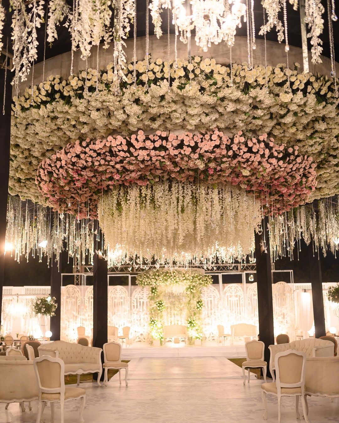 Elegant wedding décor by AMC Event Planners